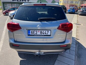 Suzuki Vitara 1.0 Booster Jet Premium 4x4, šedá metaliza - 4