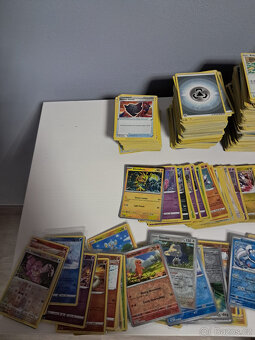 Originální Pokémon karty - 1306 ks - 4