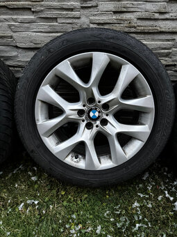 BMW X5 F15 E70 alu kola s pneu 255/50 R19 - 4