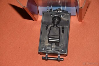 Lego Star Wars Han Solo Carbonite LED Key - 4
