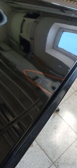 Levé zadní dveře Volvo v60 - 4