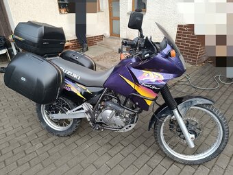 Suzuki Dr 650 RSE - 4