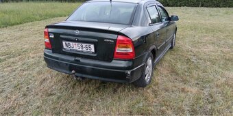 Prodám vyměním dvě auta bmw 520i opel astra 1.7dti - 4