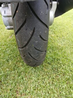 Skútr Aprilia 200 - 4