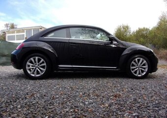Volkswagen Beetle 1.6TDi 77kW DESIGN FENDER NAVI nafta - 4