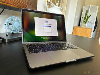 MacBook Pro 13" M1 (2020) - 8 GB RAM / 256 GB SSD top stav - 4