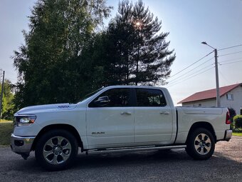 Dodge Ram 1500 5.7 V8 HEMI - 4x4 - RAM BOXY - NEBOURANÝ - 4