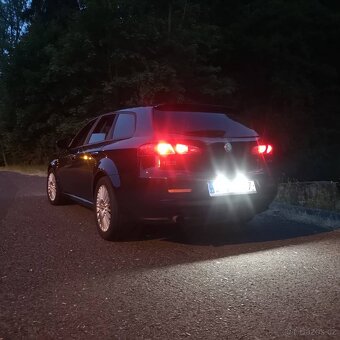Alfa Romeo 159 1.9jtdm 110kw na díly nebo opravu - 4