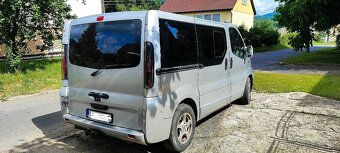 Opel Vivaro 2,5 TD 9 míst - 4