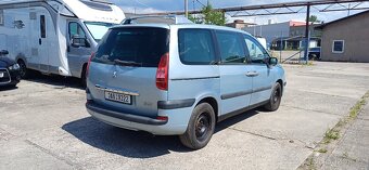 Peugeot 807 2.2 94kw 7 míst - 4
