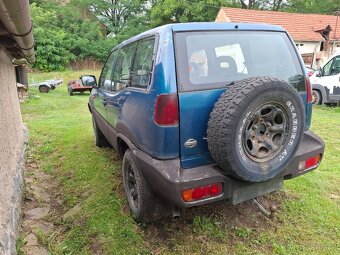 Nissan Terrano 4x4 - 4