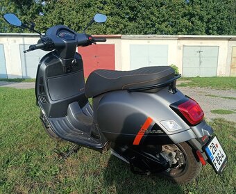 Vespa GTS 300 super sport - 4