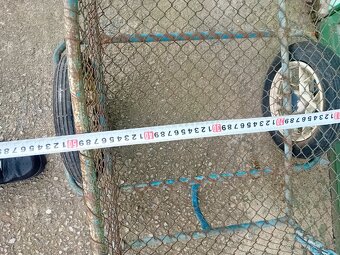 Ruční dvoukolový vozík s kovovým košem - 4