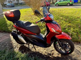 Piaggio 400 Beverly S - 4