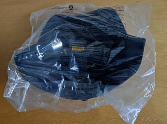 Originální čepice a chytré hodinky Formule 1 Pirelli - 4