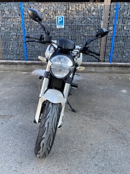 Ducati Monster 696 - 4