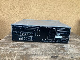 Sampler Akai Professional S5000 V2 - 4