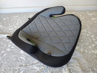Autosedačka - podsedák ISOFIX 125-150cm - 4