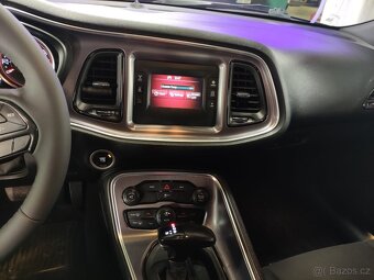 Dodge Challenger 3.6 V6 - 4