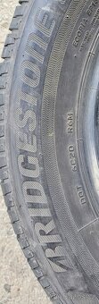 Bridgestone  205/60 R16 - 4