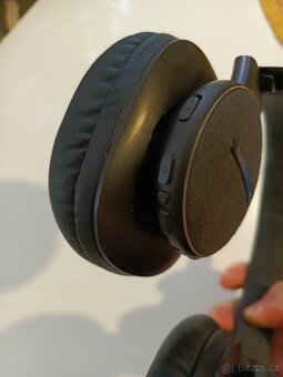 sluchátka. Harman Kardon FLY ANC - 4