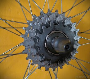 zapletená kola Mavic MA40, náboje Shimano 105 - 4