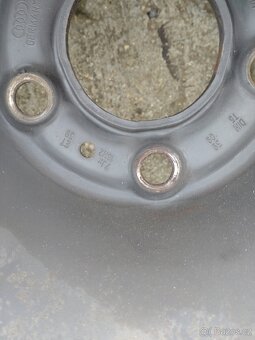 Zimní pneu 205/60 R na kov disk 7Jx16H2 - 4