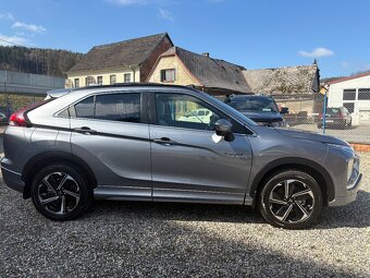 Mitsubishi Eclipse Cross 2.4 PHEV Instyle+ 4WD 1.Maj CZ DPH - 4