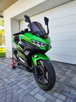 Kawasaki ninja 400 - 4