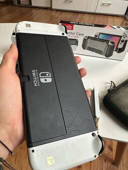 NIntendo switch OLED limitovaná edice ZELDA - Jako nový - 4