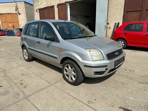 Ford Fusion 1.4i - 4