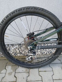 Celoodpružené kolo Mongoose M, 26" - 4