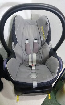 Autosedačka Maxi Cosi Cabriofix + Familyfix - 4