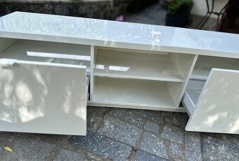 Ikea BYÅS TV stolek - 4