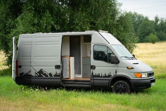 Iveco Daily obytná dodávka - 4