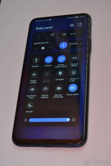 Huawei P Smart PRO - 4