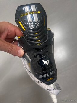 Brusle Bauer Supreme M4 D Y10 - 4