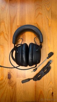 Herní sluchátka HyperX Cloud III Black - 4