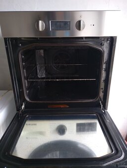 🔥 Vestavná trouba MORA - 4