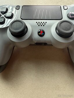 Ovladače SONY na PS4 dualshock - 4