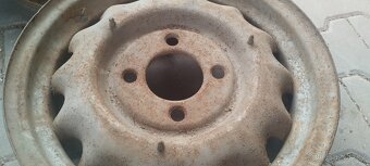 Sada nýtovaných disků - 4