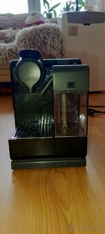NESPRESSO De'Longhi Lattissima Touch EN550.B - 4