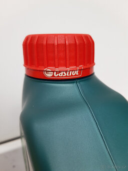 4x motorový olej Castrol Magnatec 5W-20 E + bonus 0,6 l - 4