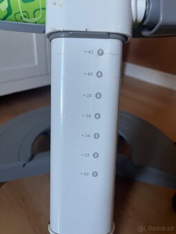 Dětská výškově nastavitelná židle - 4