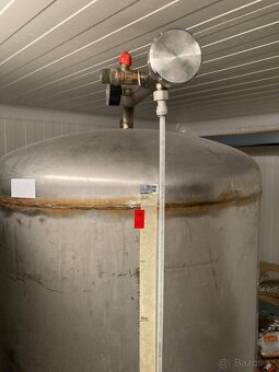Prodám ležácké tanky na pivo 600l - 4