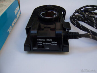 mini, skládací cestovní žeklička na 110 a 220 V - 4