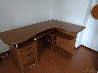 Použitý psací stůl - 4