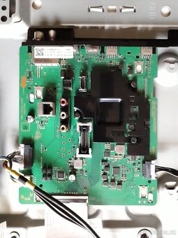Samsung UE43TU8502 na součástky - Modul / základní deska - 4