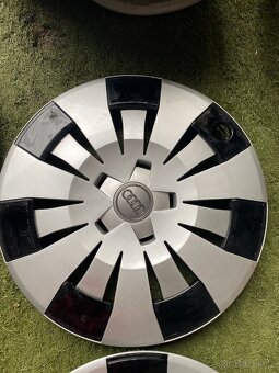 4ks ORIGINAL POKLICE AUDI 16" 8V0.601.147 - 4