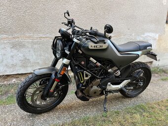 Husqvarna svartpilen 401 k&n, fuelx, doplňky - 4